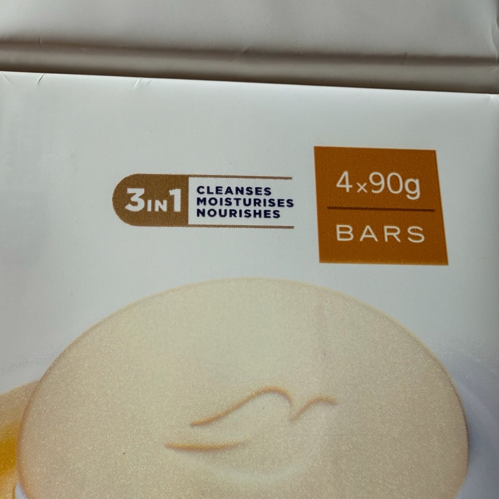 16 Total Nourishing Beauty Cream Bar with Moroccan Argan Oil - White 90g each - Picture 3 of 5